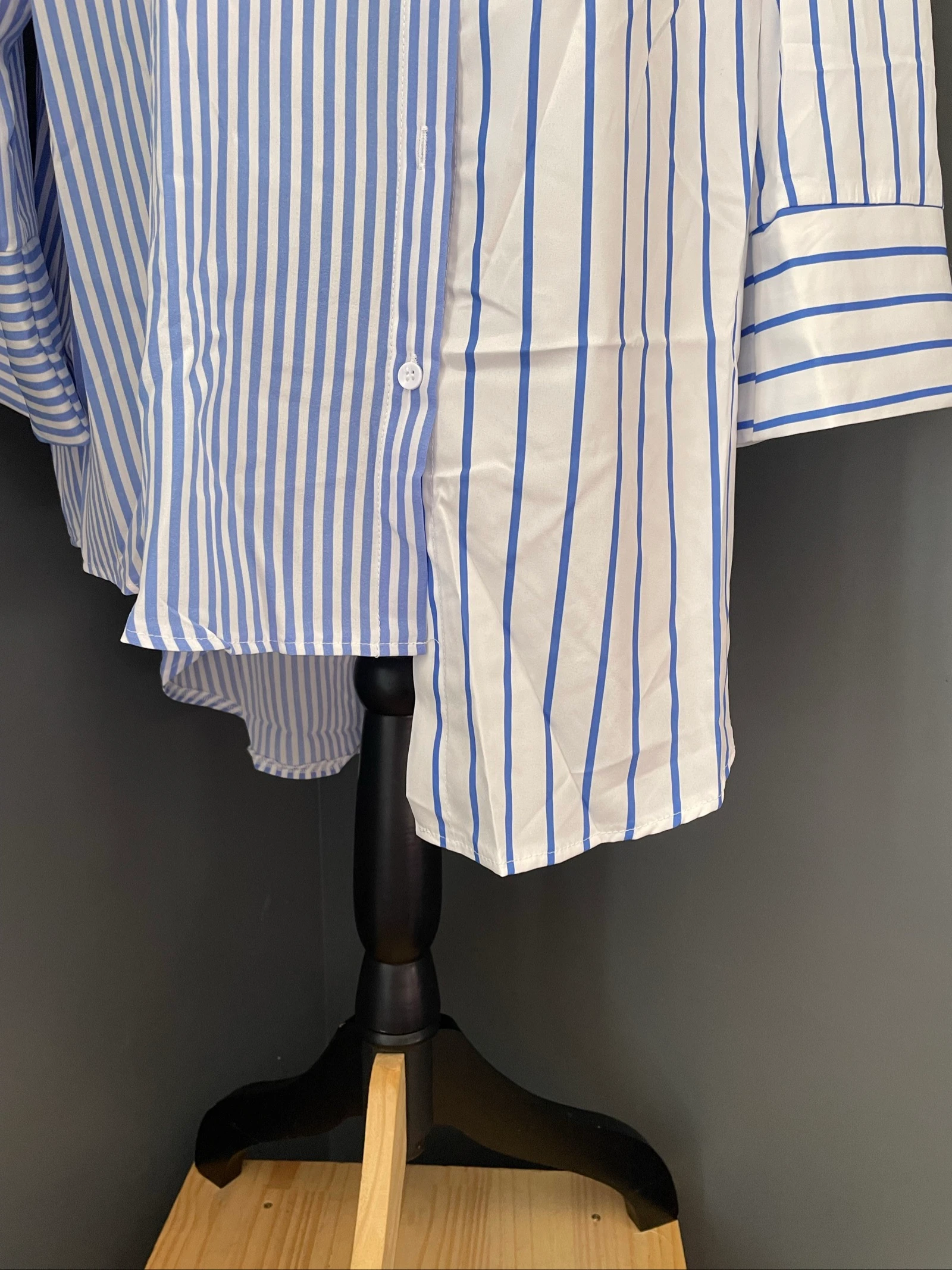 💖 chemise longa branca e azul céu listrada tamanho grande 56 oversize assimétrica 💖 – photo 2